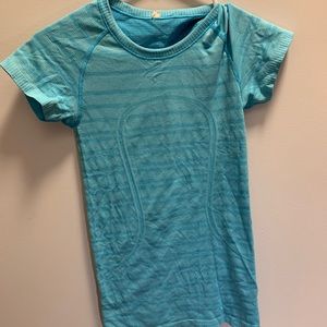 Lululemon swiftly tech short sleeve